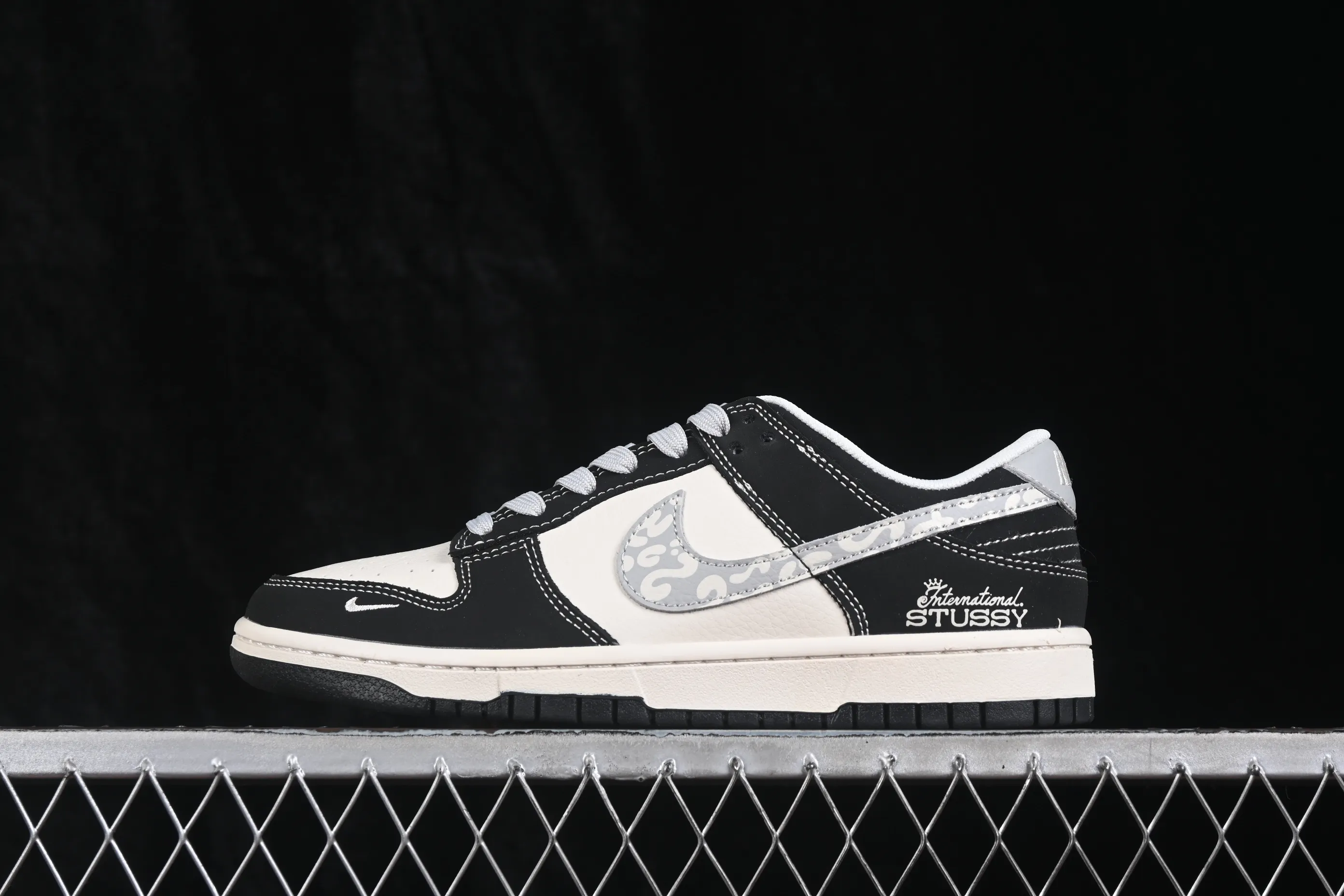 All categories Nk SB Dunk Series Nk SB Dunk Low High-end customized low-top sneakers Nike SB Dunk Low High-end customized low-top casual sneakers DZ1314-009